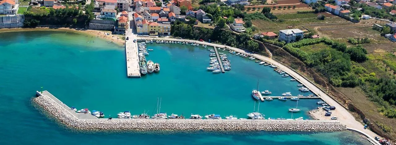 Apartmani Piero, Privlaka