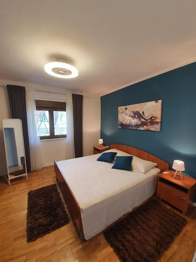 Pensión Apartmani Piero, Privlaka