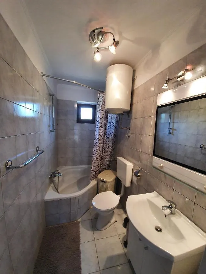 Apartmani Piero, Privlaka Pensión